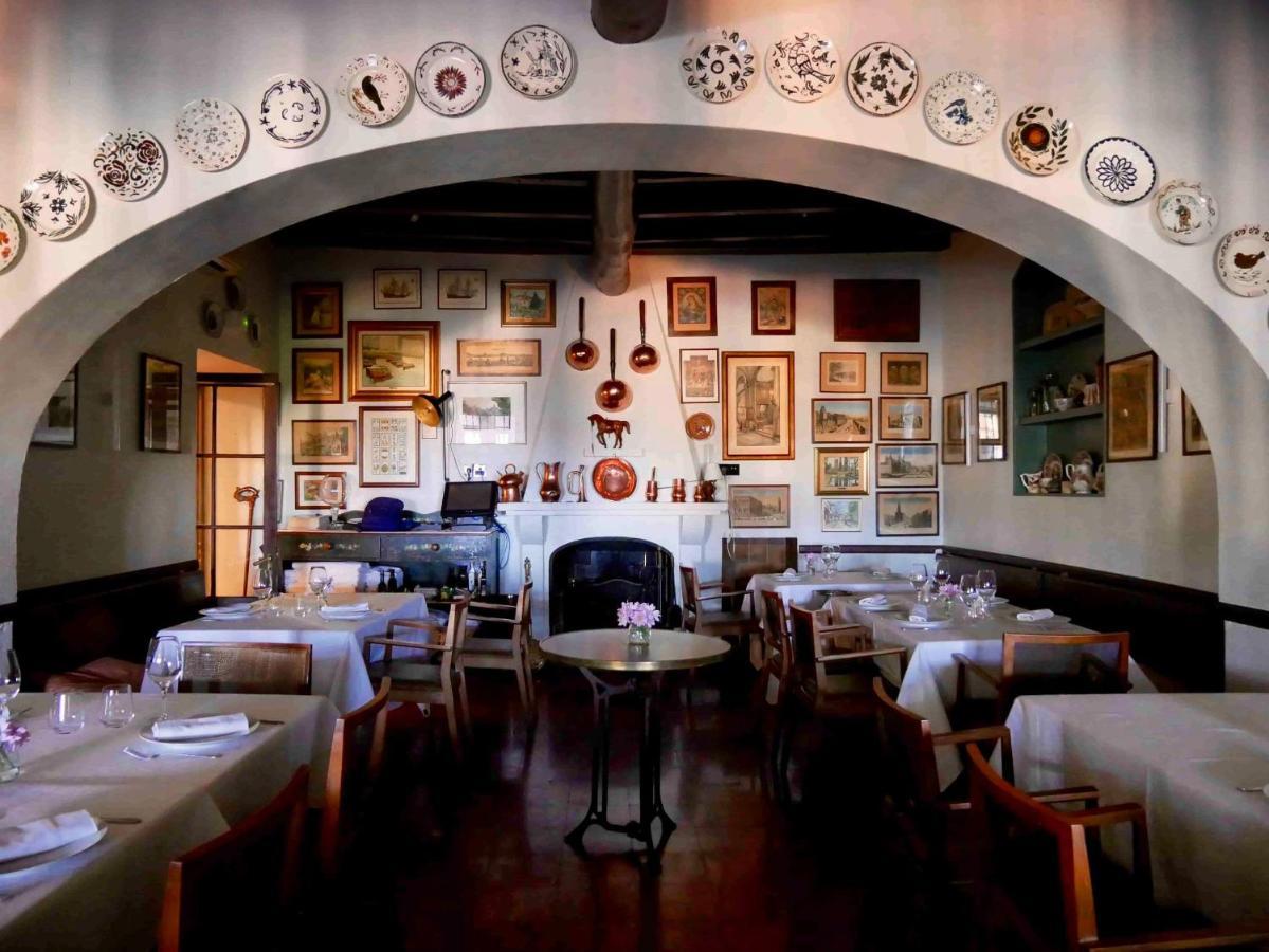 Hostal De La Placa - Hotel Boutique Cabrils Dış mekan fotoğraf