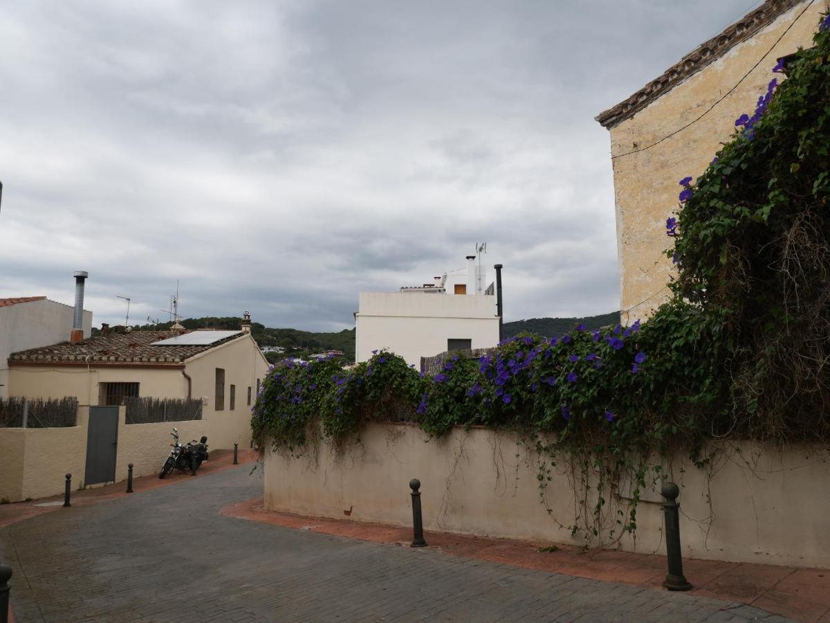 Hostal De La Placa - Hotel Boutique Cabrils Dış mekan fotoğraf