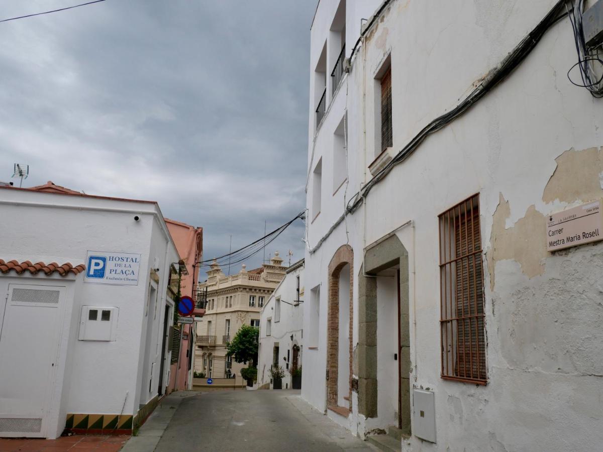 Hostal De La Placa - Hotel Boutique Cabrils Dış mekan fotoğraf