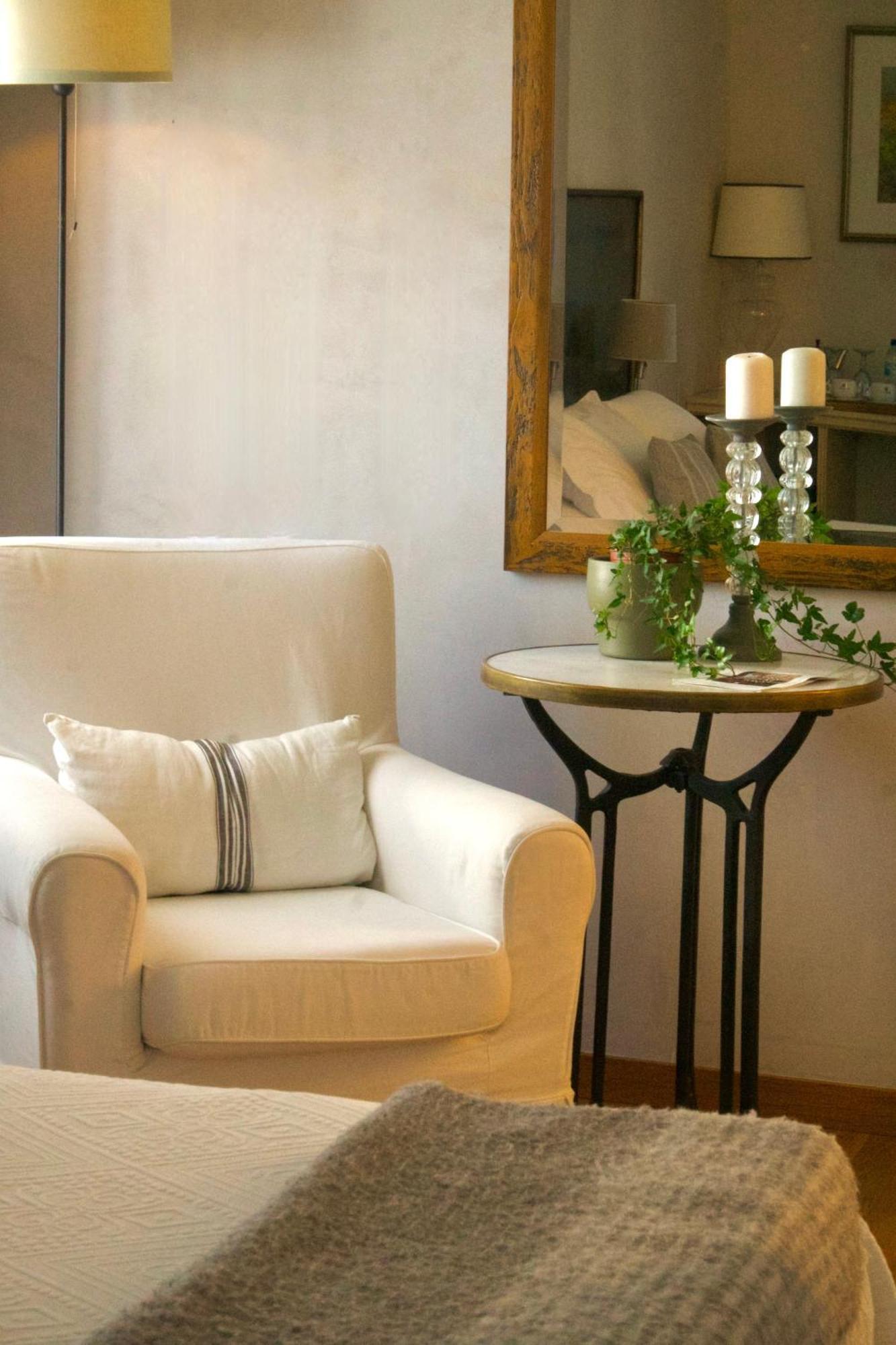 Hostal De La Placa - Hotel Boutique Cabrils Dış mekan fotoğraf