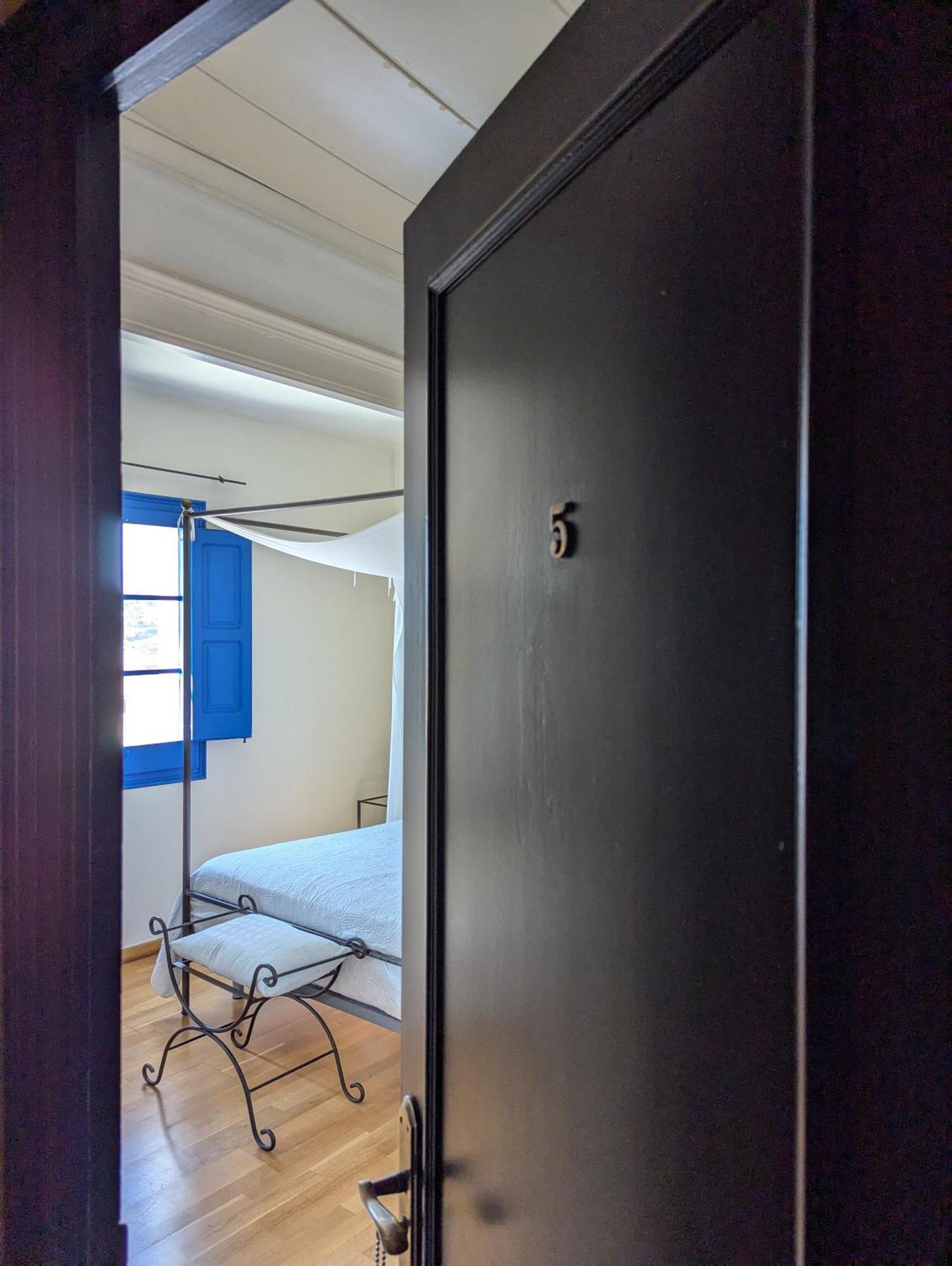 Hostal De La Placa - Hotel Boutique Cabrils Dış mekan fotoğraf