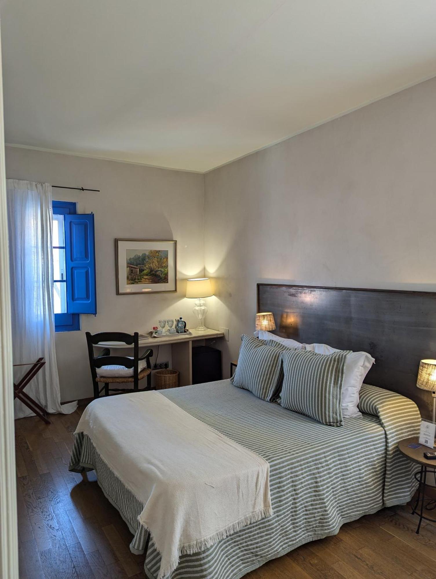Hostal De La Placa - Hotel Boutique Cabrils Dış mekan fotoğraf